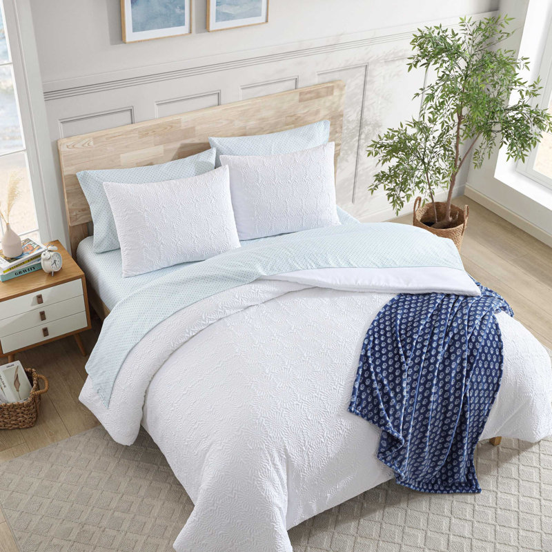 Calvin Klein Washed Percale Cotton Beige King Quilt Set, King Quilt + 2 King Pillowcases, Beige