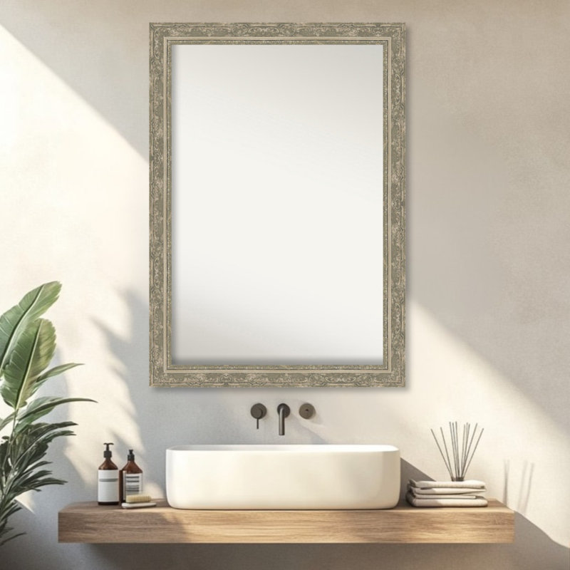 Miroir mural de salle de bain sans cadre Filigree, 28,5 po x 40,5 po, Argent argent