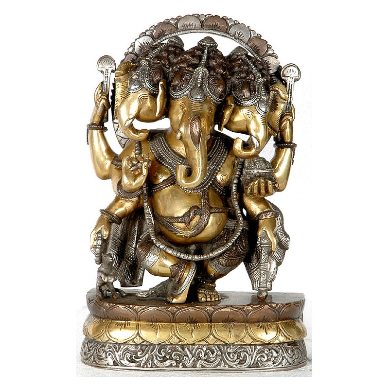 Figurine Ganesha dansant à trois têtes