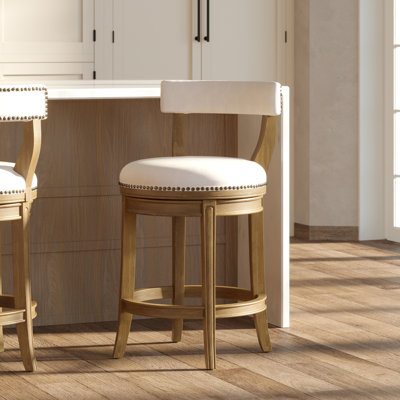 Tabouret de bar à retour de 180 degrés à hauteur de comptoir automatique, hauteur de siège de 26 po, finition en pacane, dossier revêtu de lin et de tissu, siège en similicuir gris, garniture cloutée à structure ouverte en bois, tabouret à pieds courbés de 26 po,