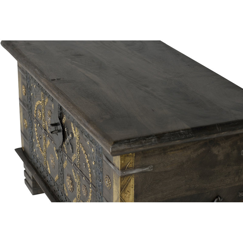 Coderre Blanket Chest