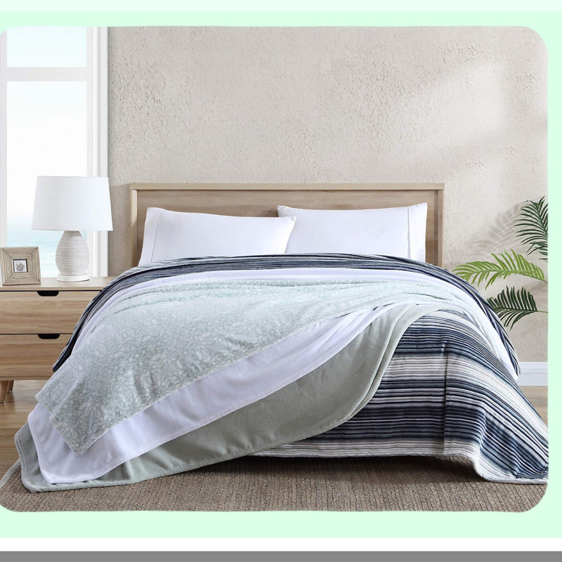 CozyCloud Ultra Soft Plush Fleece Blanket - Warm Grey Home Decor Bedding