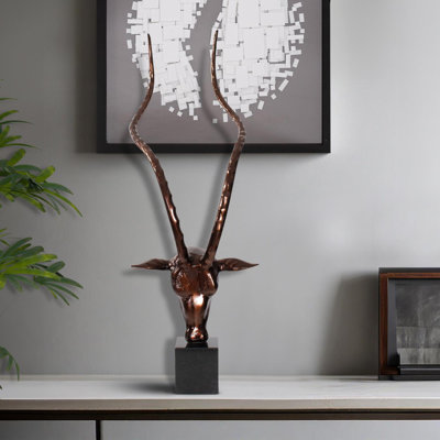Sculpture Nakuri Wilderses