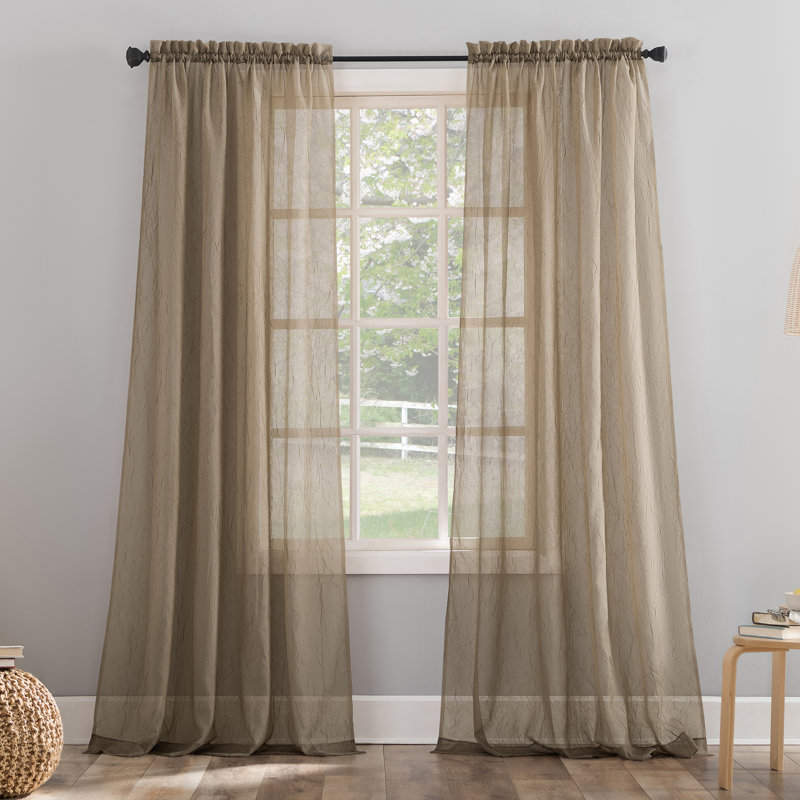 Panneau de rideau diaphane avec passe-tringle Maxon, l 51 po x L 63 po, Taupe