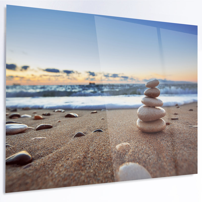 «Risa Stones Balance on Sandy Beach», photographie, H 23 po x l 23 po x P 1 po, Métal