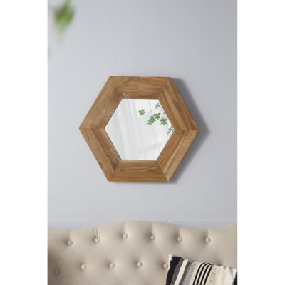 Miroir hexagonal de 18,5 po avec cadre en bois, rehaussant la beauté du cadre de votre couloir de salle de bain