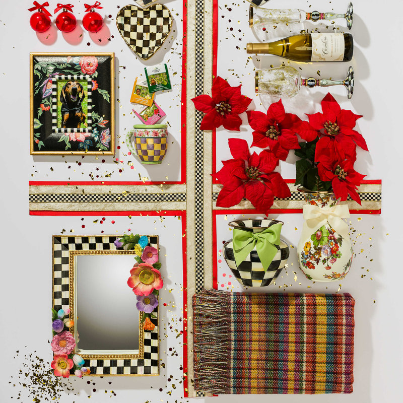 Courtly Check® Fluted Heart Plate