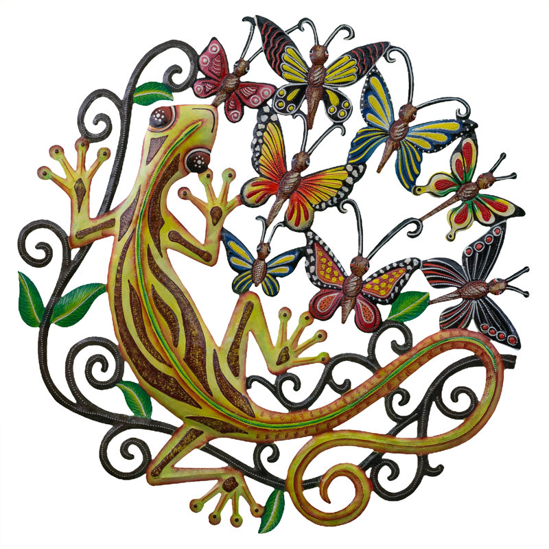 Gecko peint avec papillons