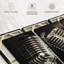 «Three Vintage Microphone» sur toile-98978177