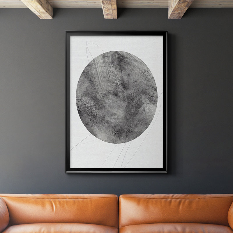 Graphite Moon II, reproduction encadrée de qualité supérieure - prête à être accrochée, H 42,5 po x l 30,5 po, Noir