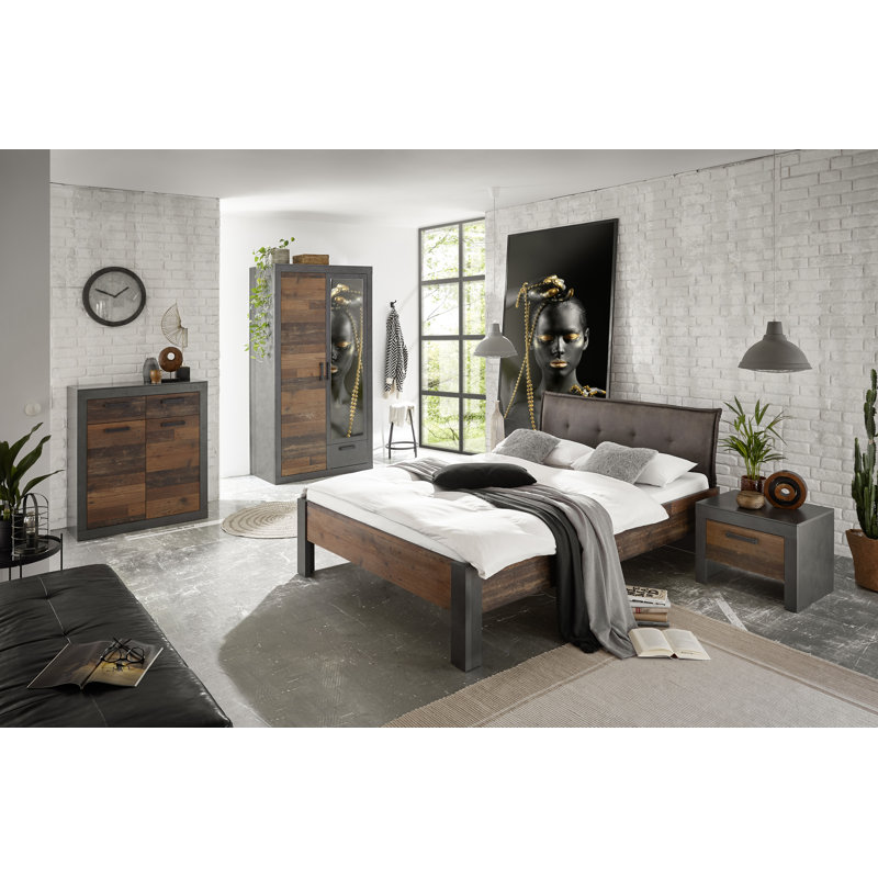 Heieor Upholstered Bedroom Set