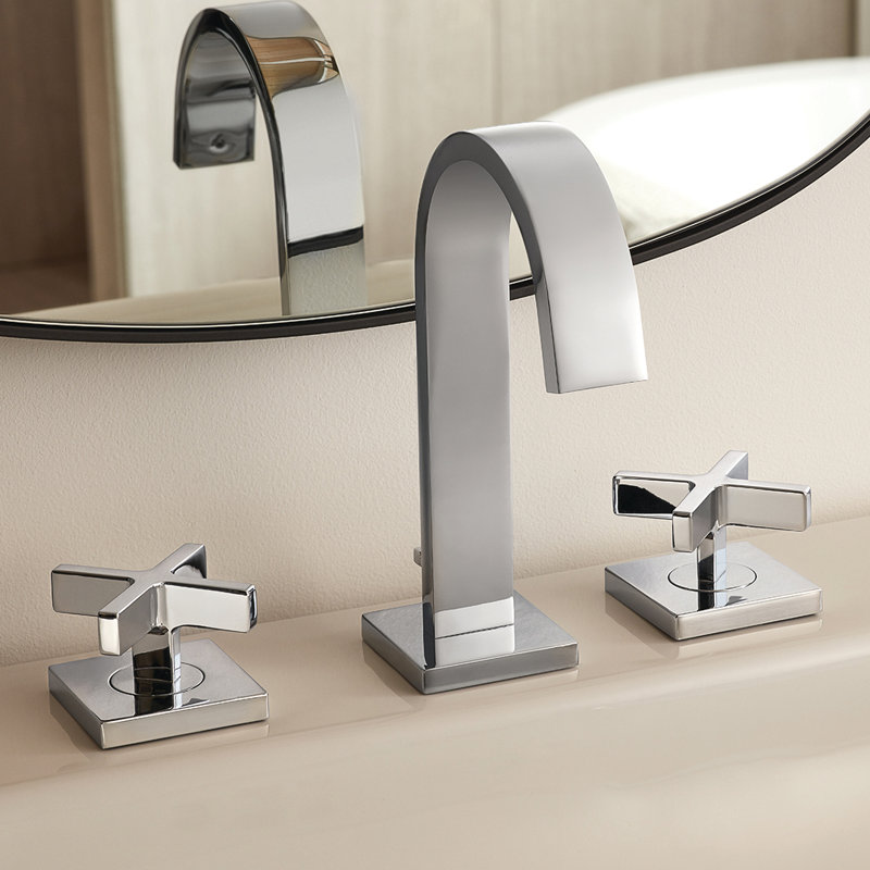 Lura Widespread Bathroom Faucet with Drain Assembly, Polished Chrome