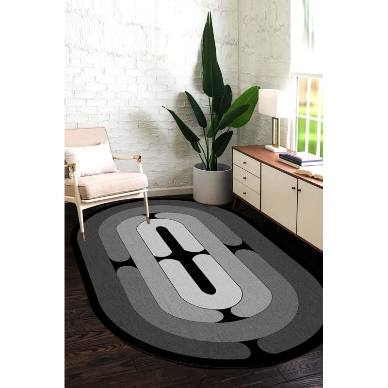 Himanshee Indoor / Outdoor Rug, Oval 5'10" x 18'