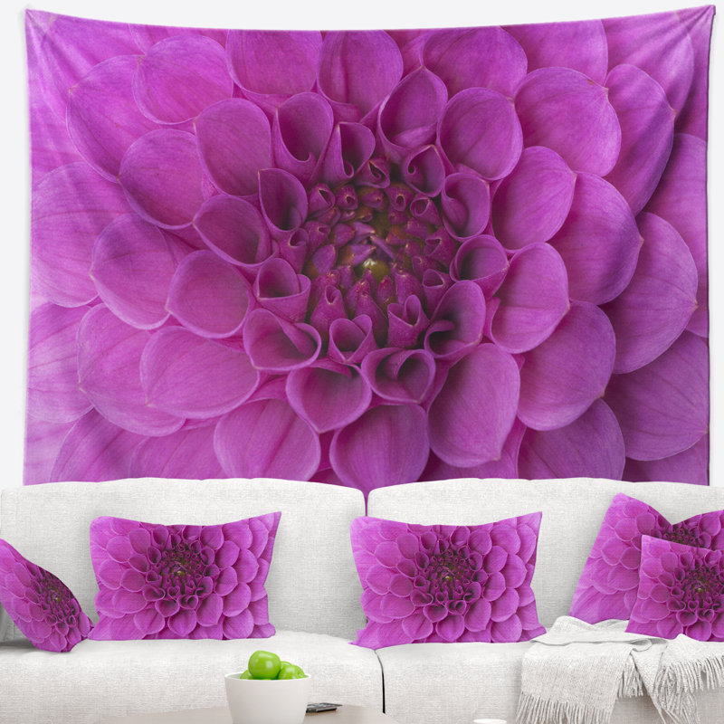Grand tapisserie fleur et pétales florales en mauve, H 32 po x l 39 po