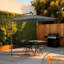 Parasol solaire à DEL de 3 m avec poignée pliable et base en croix, idéal pour terrasse, jardin et piscine, toutes saisons.-1429639950