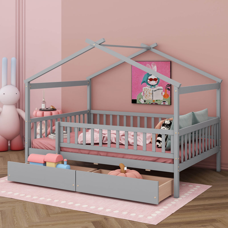 Lit simple en bois, Gris