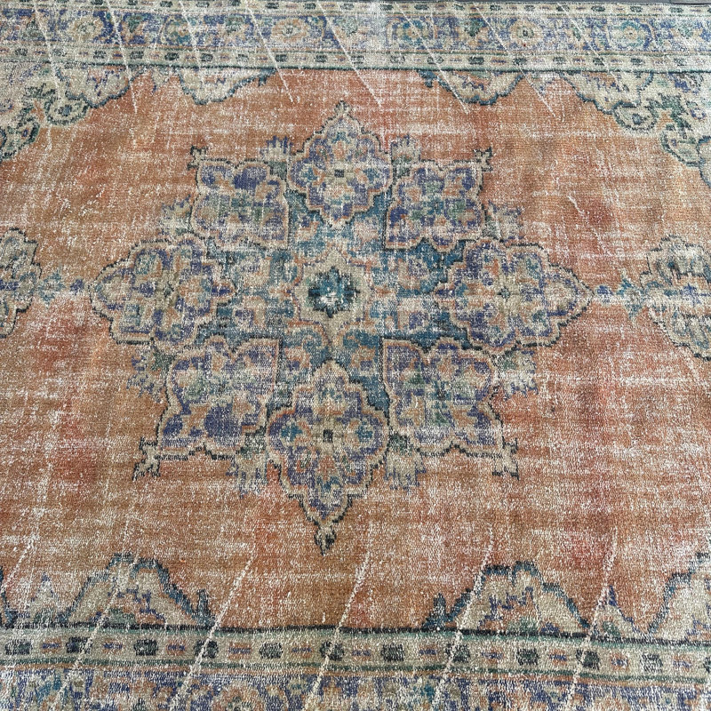 Grand grand tapis turc Oushak rétro en médaillon idéal pour l'espace de la salle à manger avec des tons bruns riches et une touche bohème