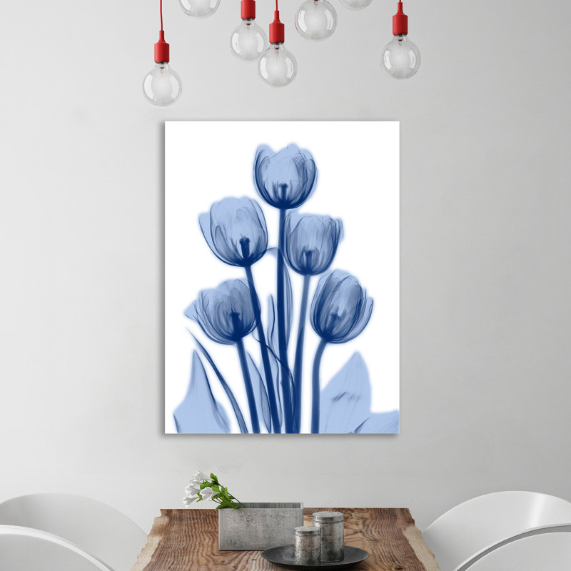 «Indigo Spring Tulips 2», reproduction d'impression sur toile tendue, H 40 po x l 30 po