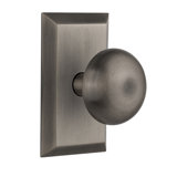 Studio Plate with New York Door Knob