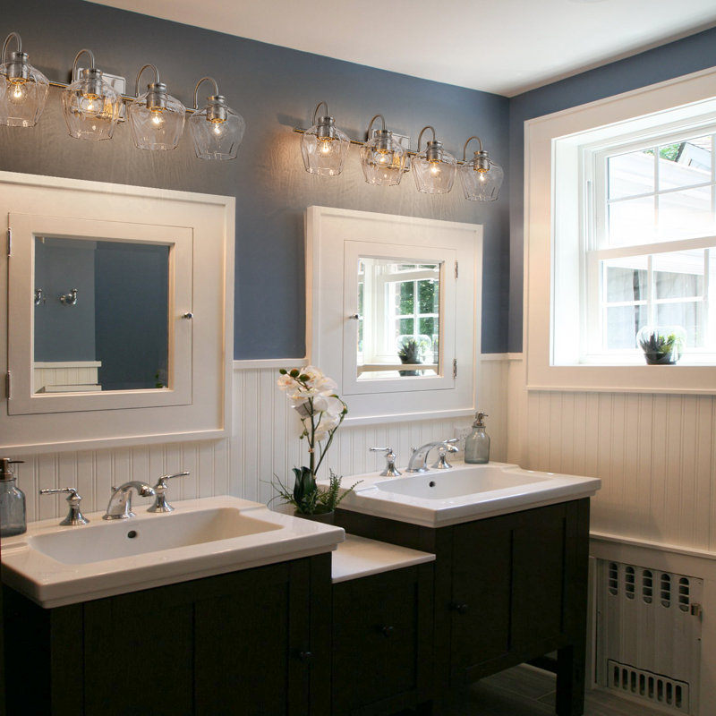 Éclairage pour meuble-lavabo à intensité variable Montalto, Chrome, Quatre lumières