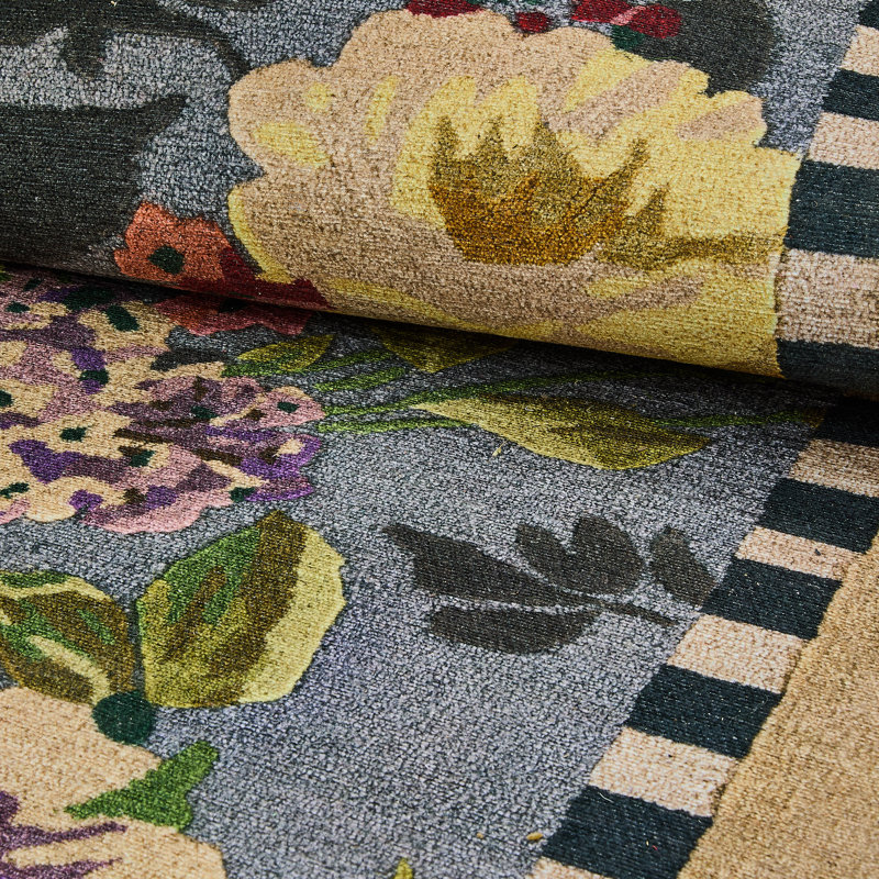 Tudor Rose Washable Rug, Rectangle 5' x 7'6"