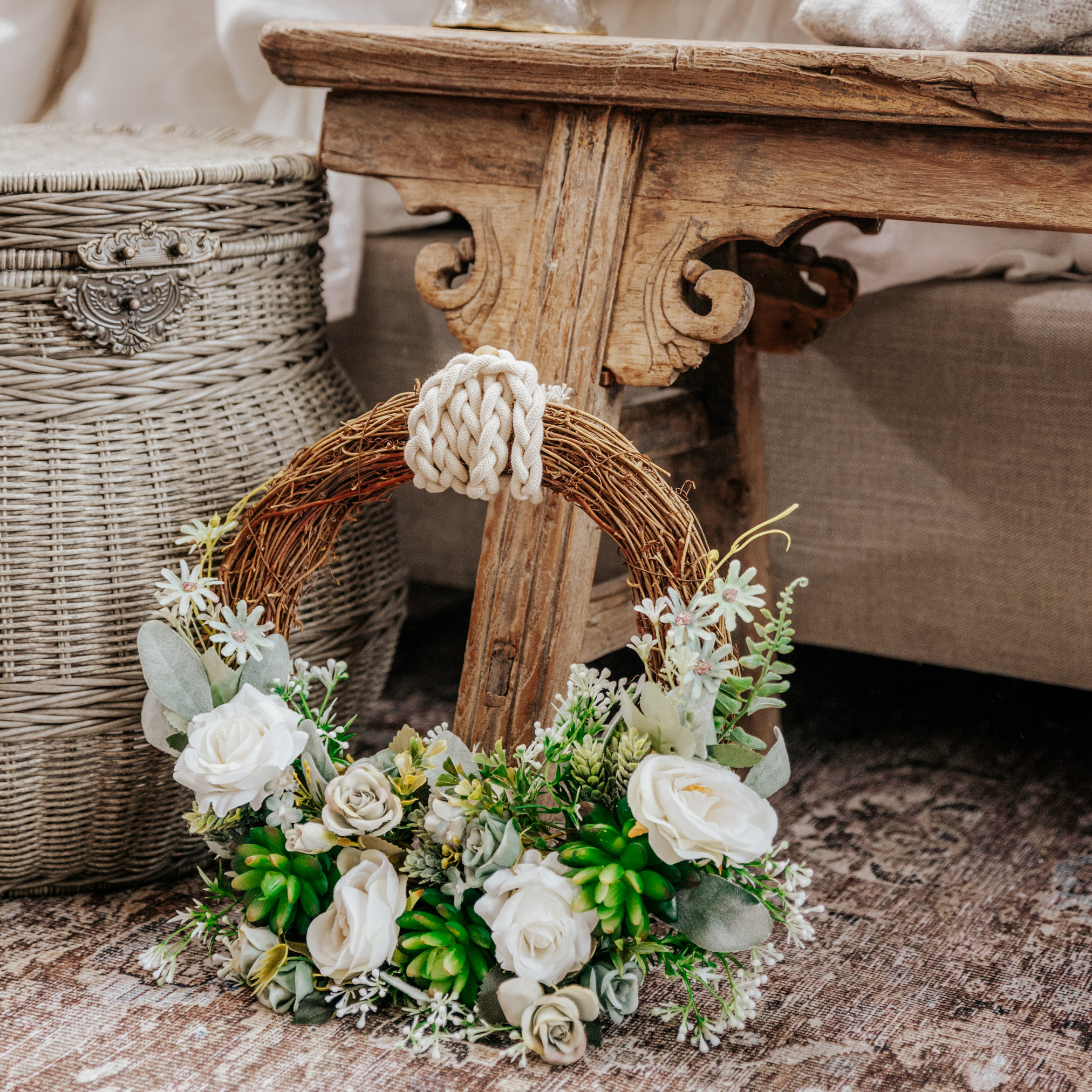 16” ROUND WREATH - DARK
