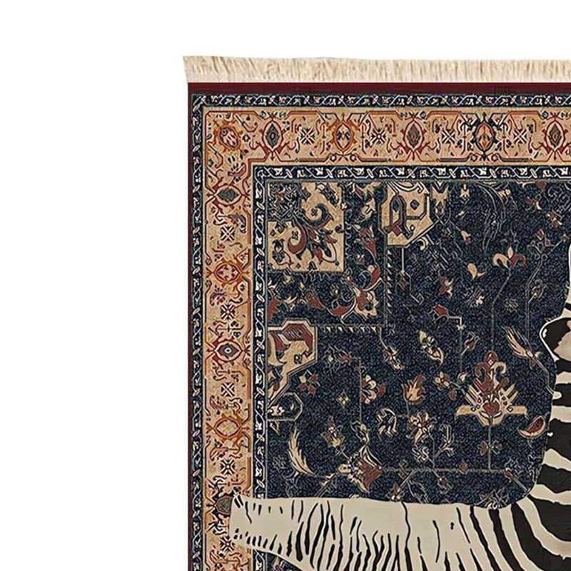 Tapis zébré bleu marine à imprimé traditionnel