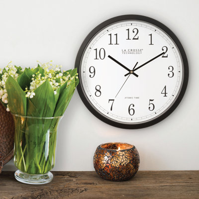 14" Atomic Analog Wall Clock