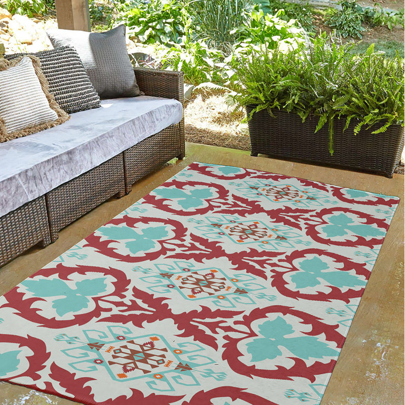 Melchior Chenille Ikat Indoor Rug, Round 5'