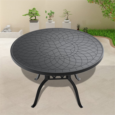 Table de salle à manger en fonte d'aluminium avec cadre noir
