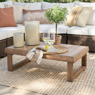 Table basse d'extérieur en bois massif Akono