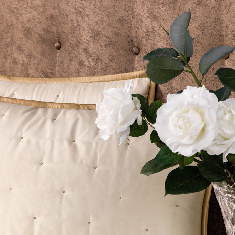 Louis Polyester Quilted