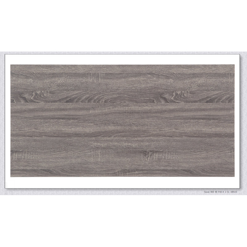 Bureau gris patiné avec tablettes spacieuses et détails métalliques industriels pour une maison ou un bureau moderne