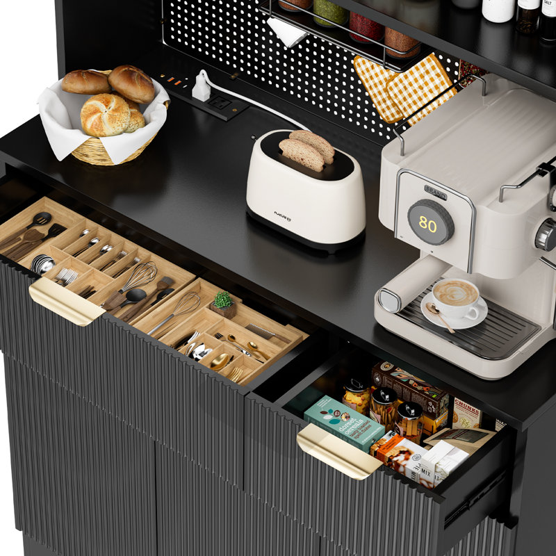Armoire de rangement pour garde-manger avec station de charge, panneau perforé et tiroirs, armoire de rangement haute noire avec tablettes réglables pour la cuisine et la salle à manger