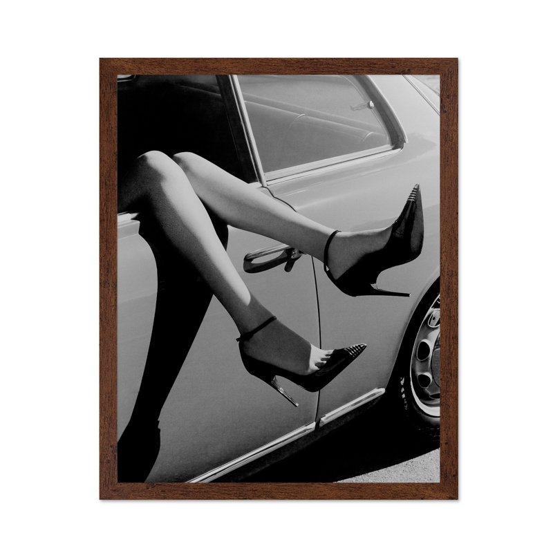 Femme en talons hauts à l'intérieur d'une voiture, 24"H x 32"W, Canvas, Unframed