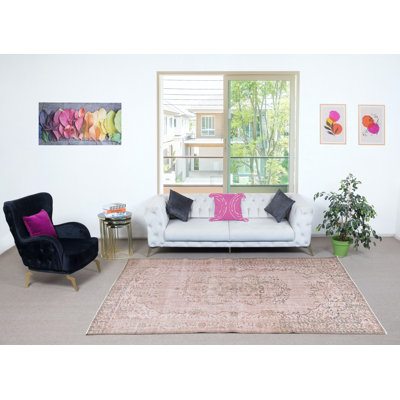 Tapis rose pâle de 6 pi x 6 pi moderne tissé et noué à la main en Turquie