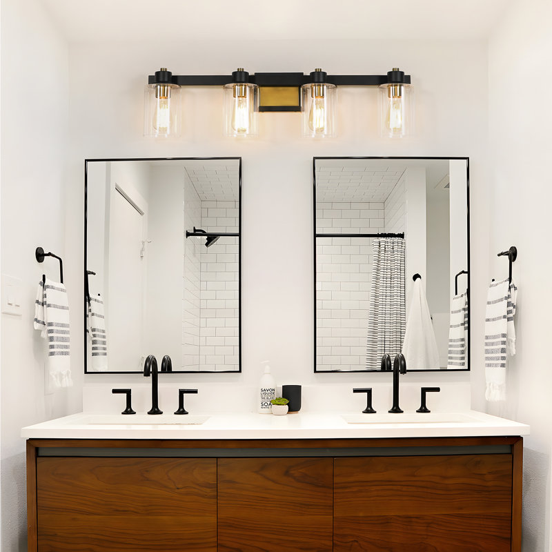 Éclairage pour salle de bain 31 po à 4 lumières noir et or avec abat-jour en verre, 4 lumières, Or / noir mat