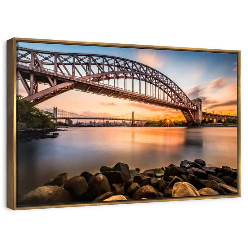 Pont Triboro au coucher du soleil, 46 po x 31 po, Cadre flottant doré