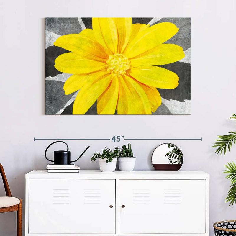 Harnek Bright Yellow Daisy, 26" H x 39" W
