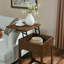 Table d'appoint Mid-Century moderne à plateau relevable, petite table d'appoint avec tablette de rangement, table de chevet en bois pour le salon, le bureau et la réception