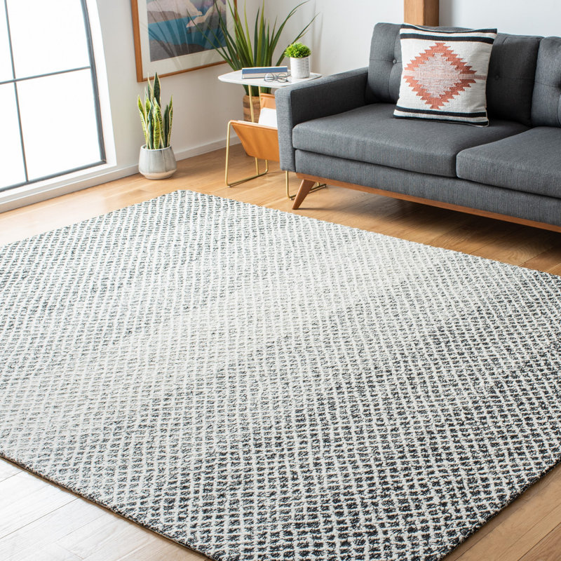 Micro-Loop Hand Tufted Wool And Cotton Geometric Rug, Rectangle 5' x 8'
