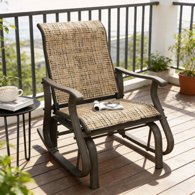Balancelle, fauteuil oscillant d'extérieur