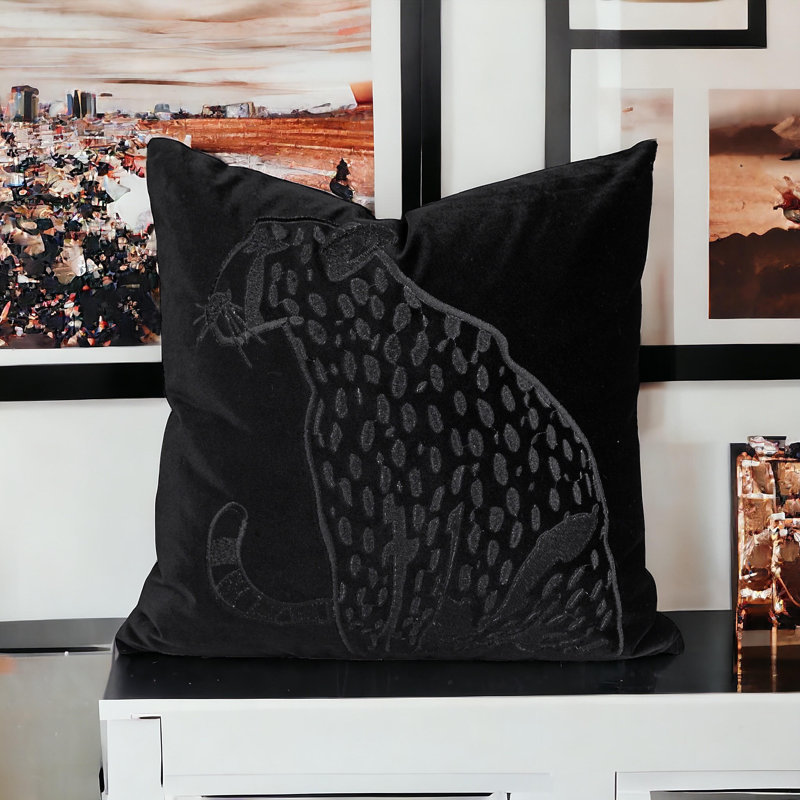 Housse de coussin en velours noir léopard