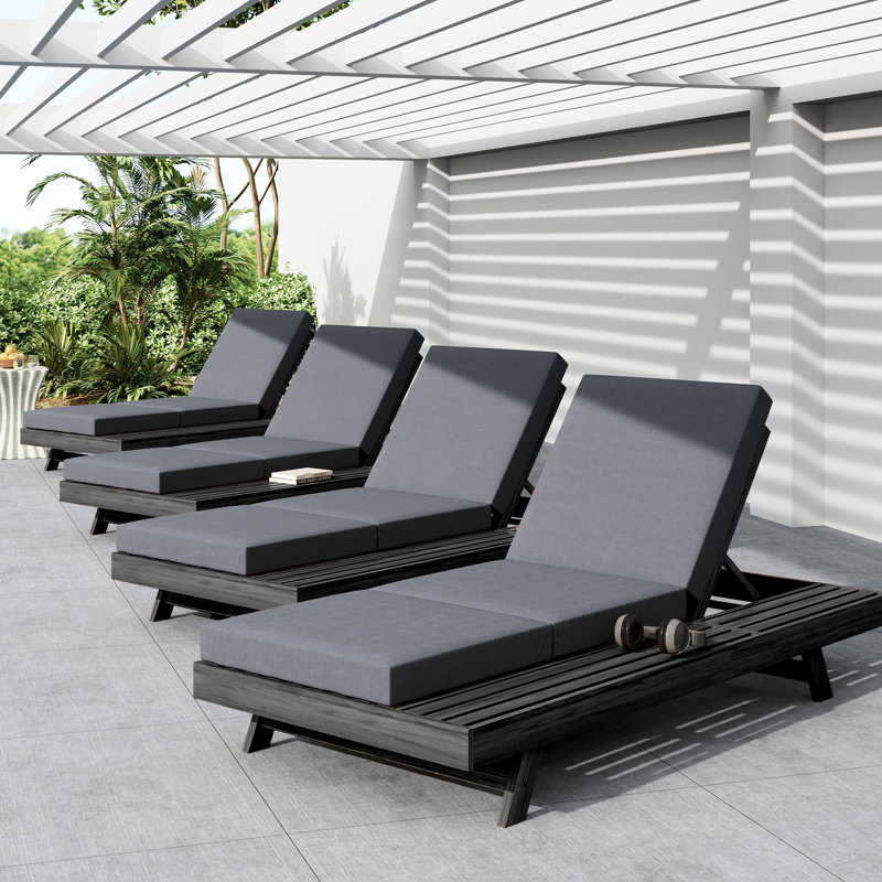 Méridienne en bois massif, coussin triple pliable gris foncé, 4 positions pour une assise extérieure confortable et un bain de soleil dans la cour