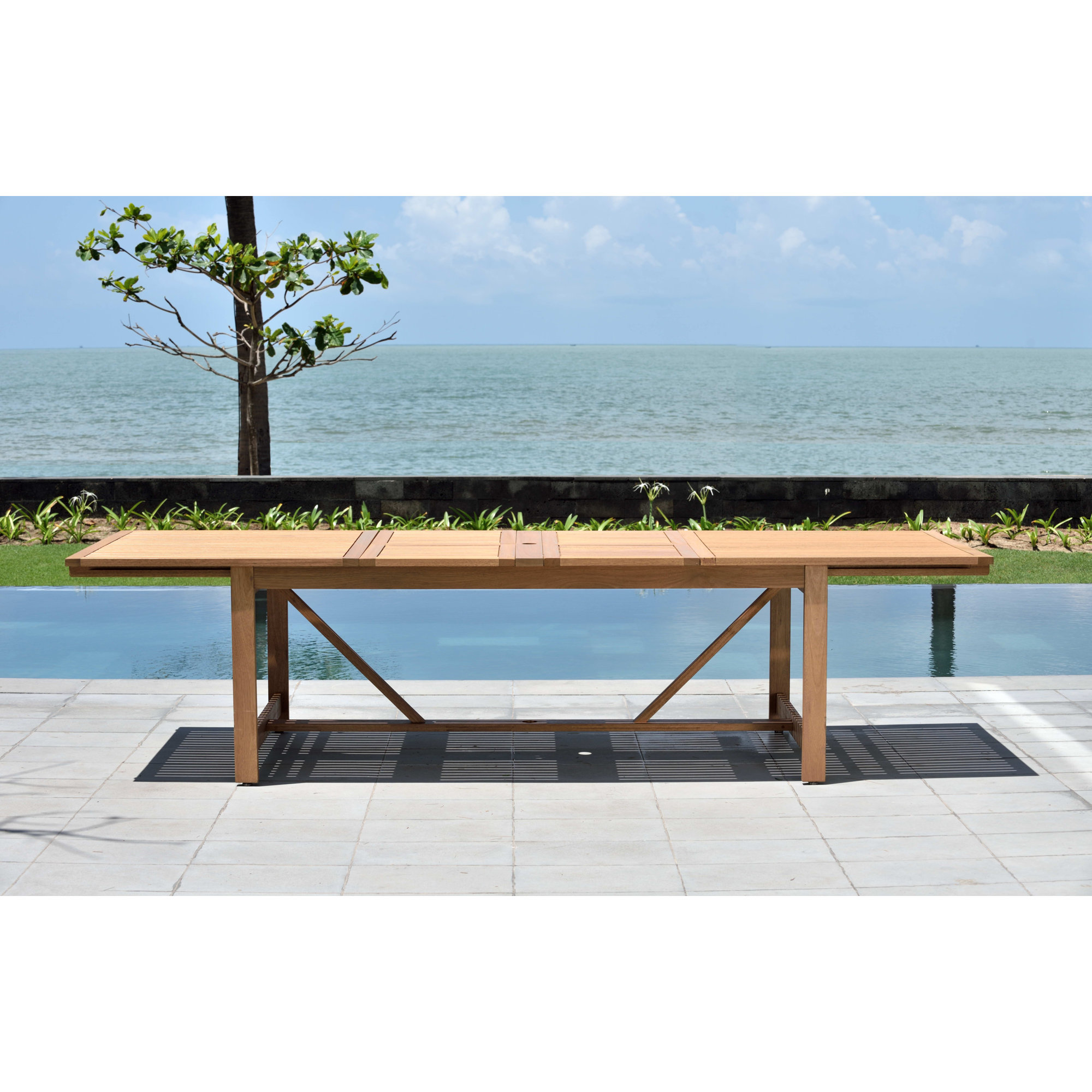 Venice 118" Extendable Eucalyptus Wood Outdoor Dining Table, Light Brown
