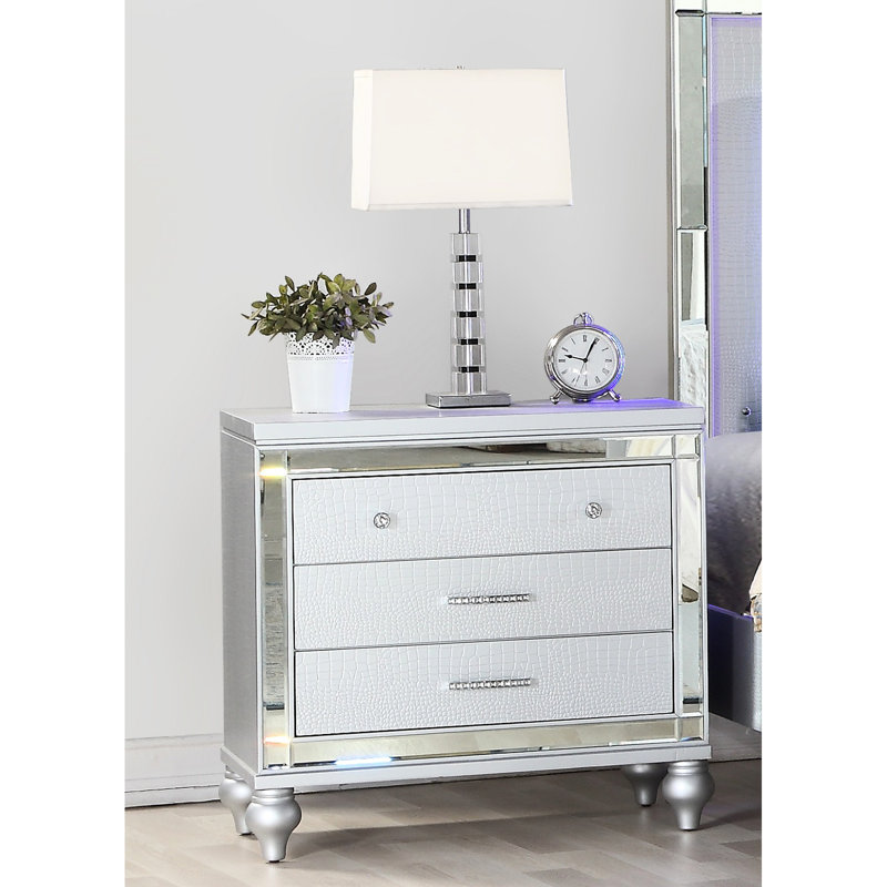 Contemporary 3 Bedroom Nightstand In Silver Finish With 3 Drawers - Style Upgrade