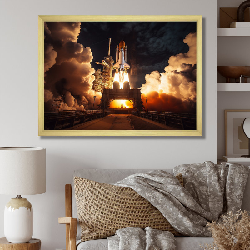 Space Shuttle Captivating Night Launch I - Space Shuttle Wall Decor, Cadre doré à une seule photo, H 12 po x l 20 po x P 1 po