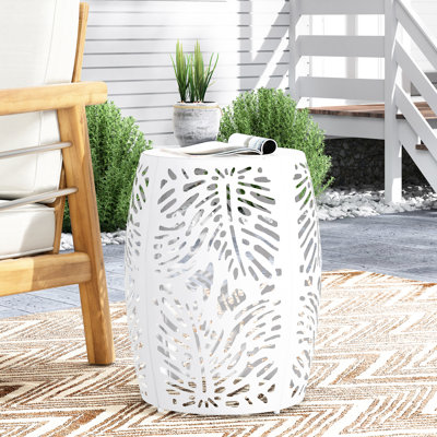 Table d'appoint contemporaine en fer blanc - motif de feuilles tropicales coupées, 16,01 po X 20,11 po, sans assemblage côté chic