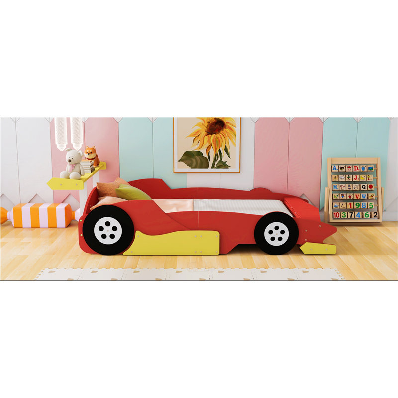 Lit plateforme pleine grandeur en forme de voiture de course avec roues, conception durable et amusante pour les chambres d'enfants