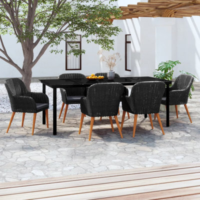 Jaicarious Dining Set